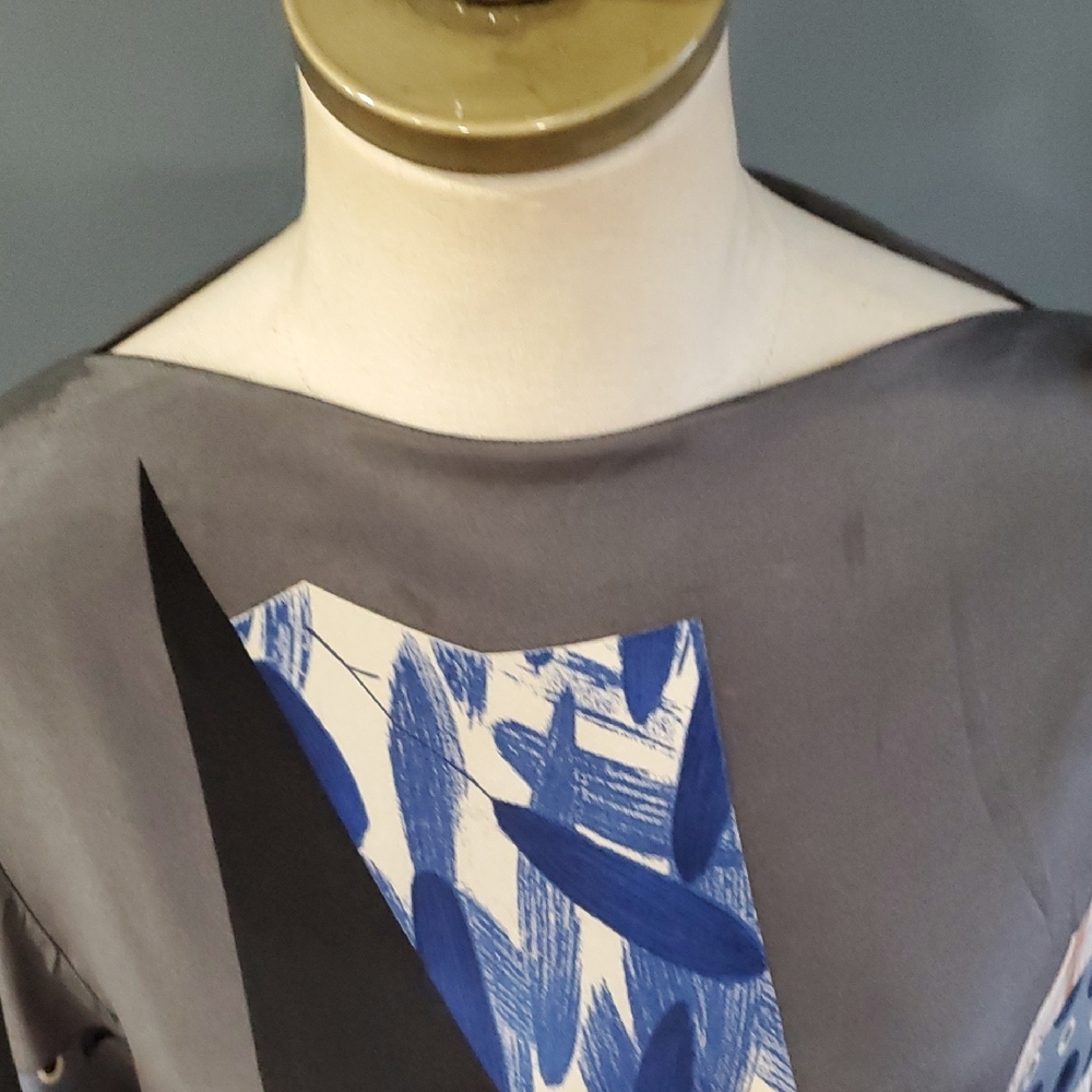 Rutzou Gray and Blue Silk  Sheath Artdeco  Dress with Dolman Sleeves - Picture 6 of 16